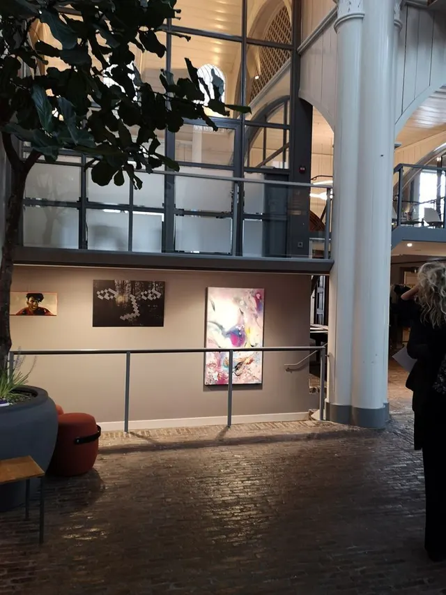 Lente Salon