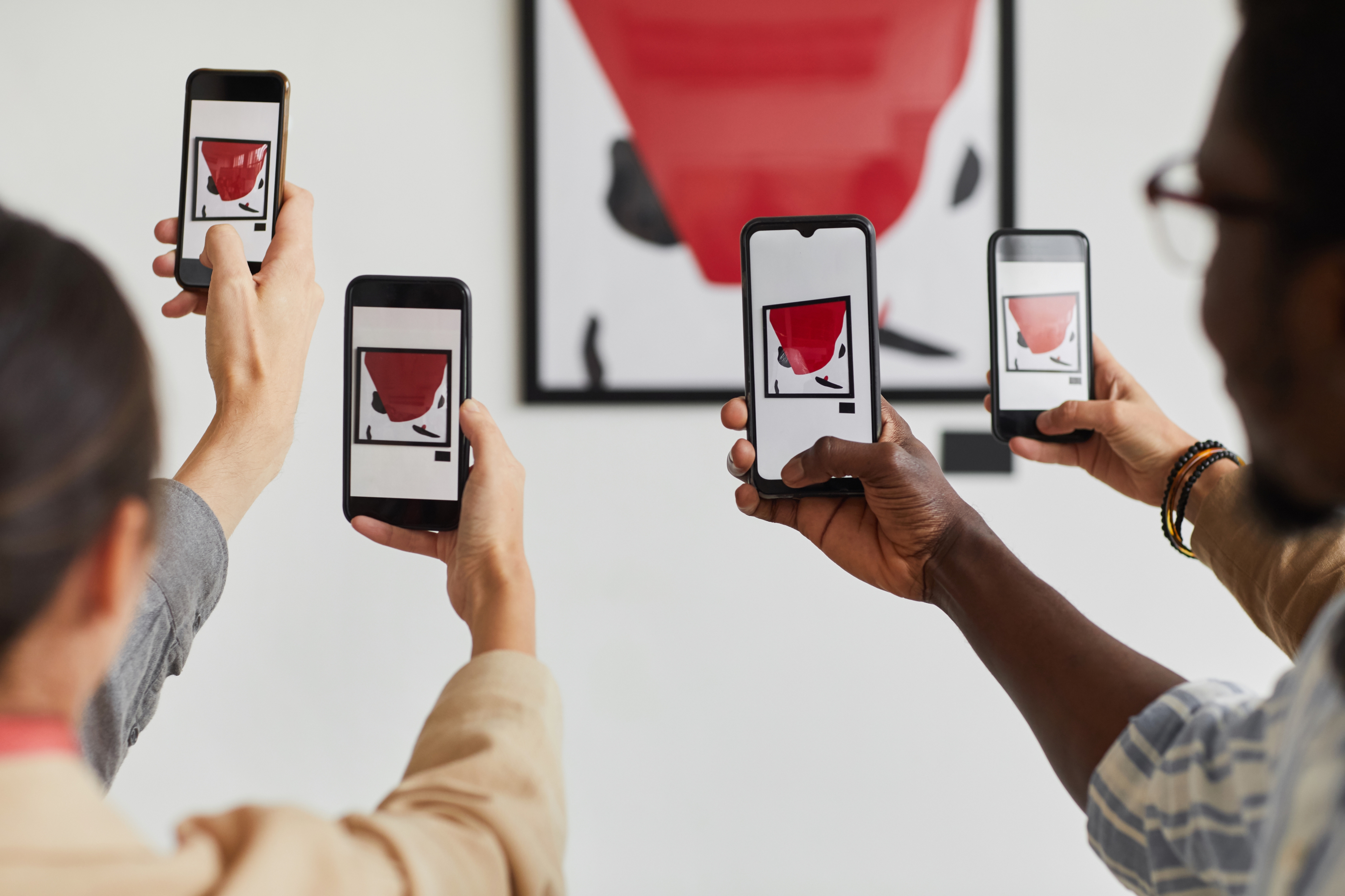 Viewing art online is an improving experience