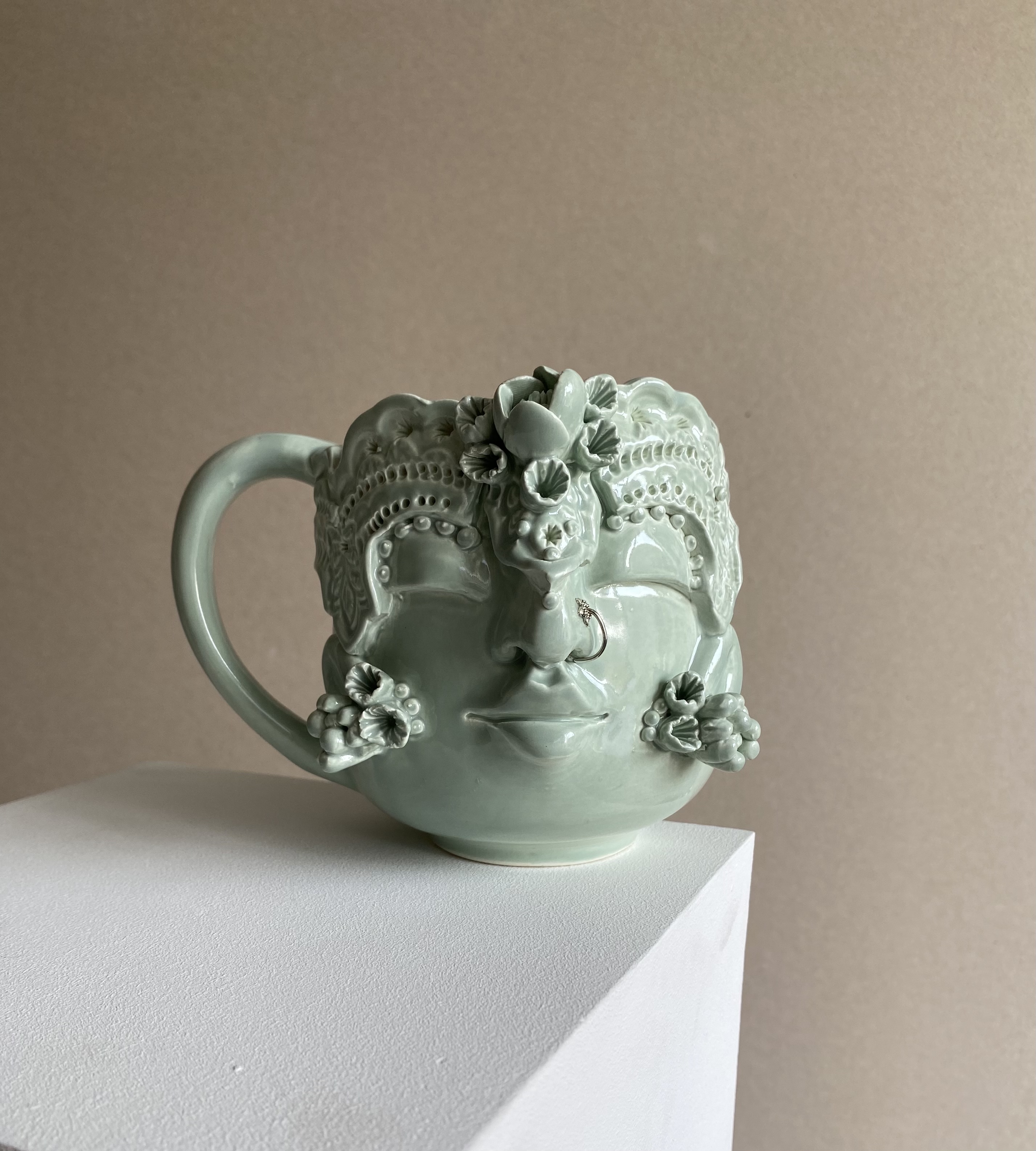 Sasha Kruglikova, ceramic artist in Moscow – ‘Symbolism, realism, floristry’