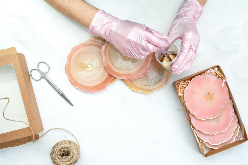A Beginner's Quick Guide To Creating Resin Art