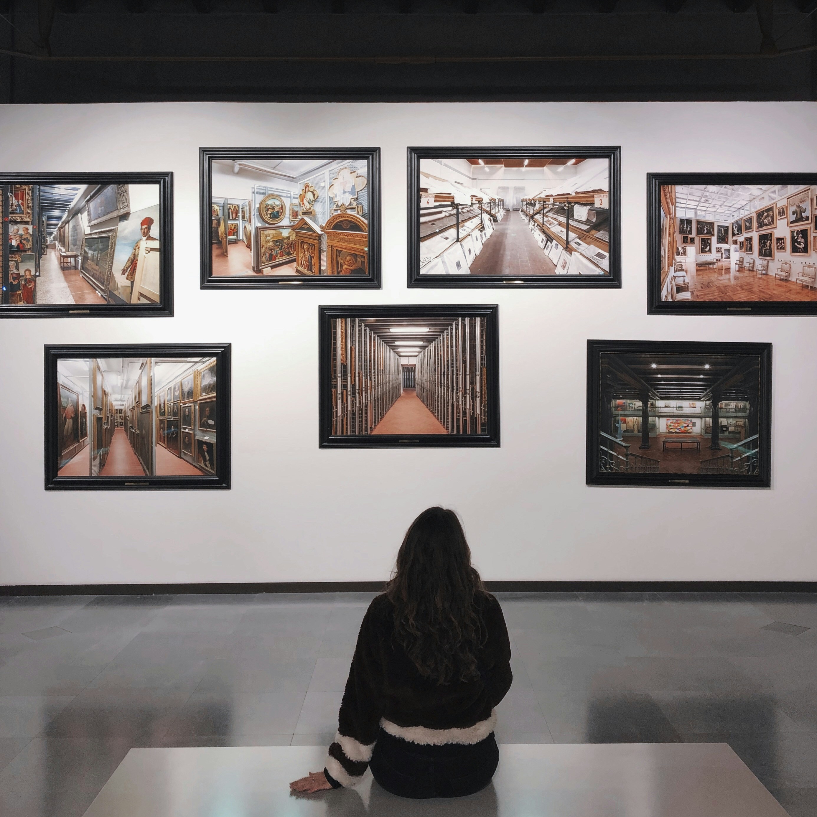 The Role of Art Galleries in Enhancing Art Education for Students
