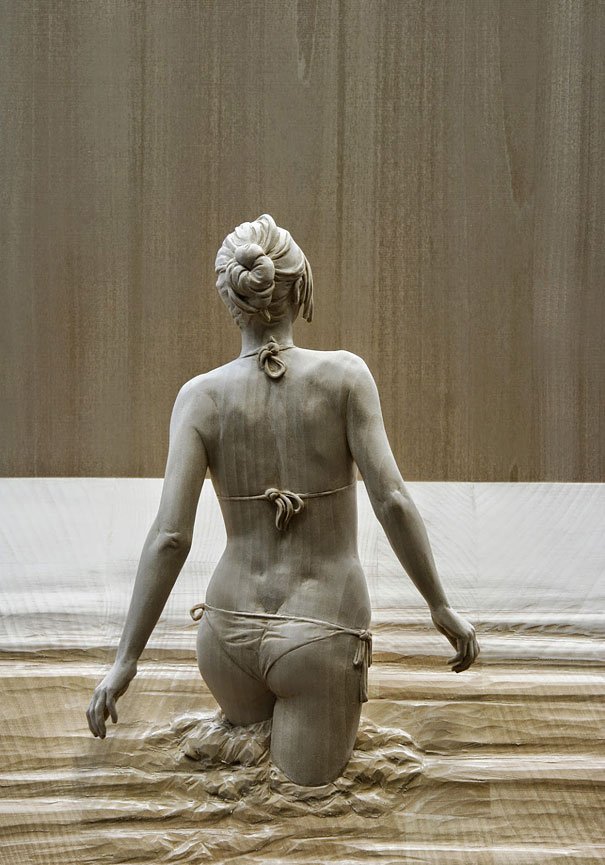 Incredibly realistic wooden sculptures by Peter Demetz