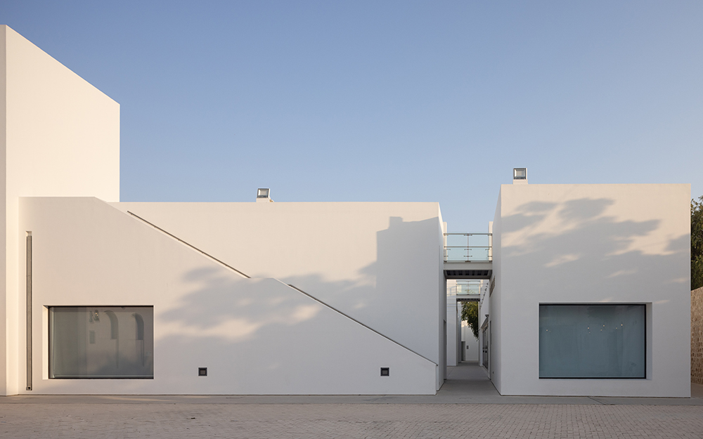 Sharjah Biennial 17: What remains, sits restive — Sharjah Biennial