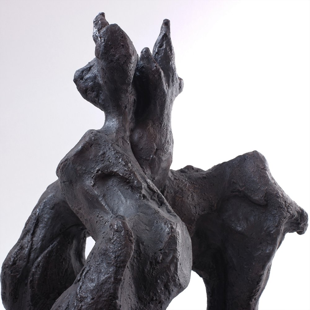Mabis, grès cérame, patine noire reflets brun foncé, 43x40x34 cm (1)