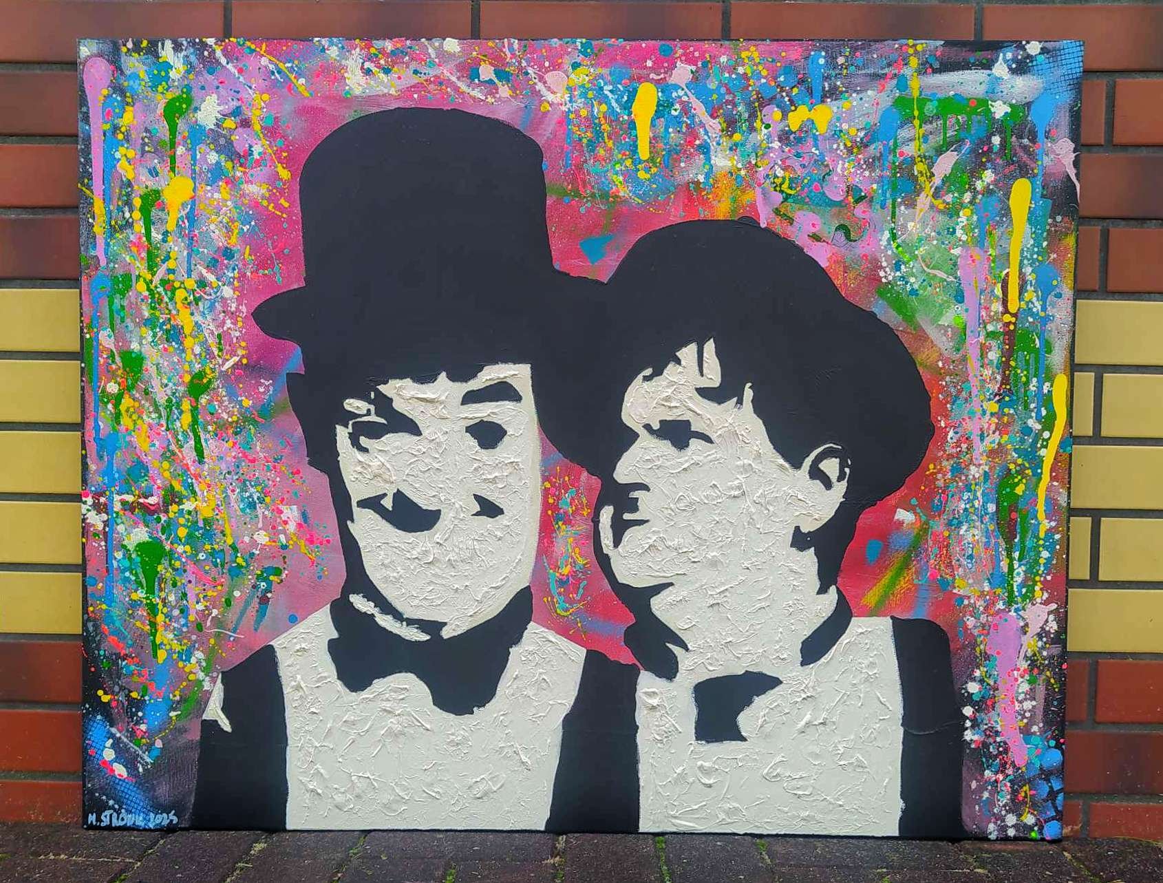LAUREL AND HARDY ON LAND OF WONDERS