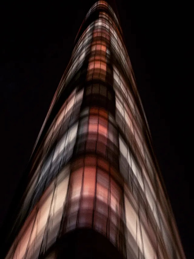 GLEAMING SKYWARDS II