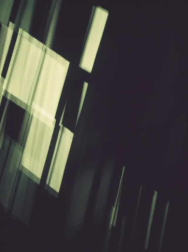 GLIMMERING LIGHTING II