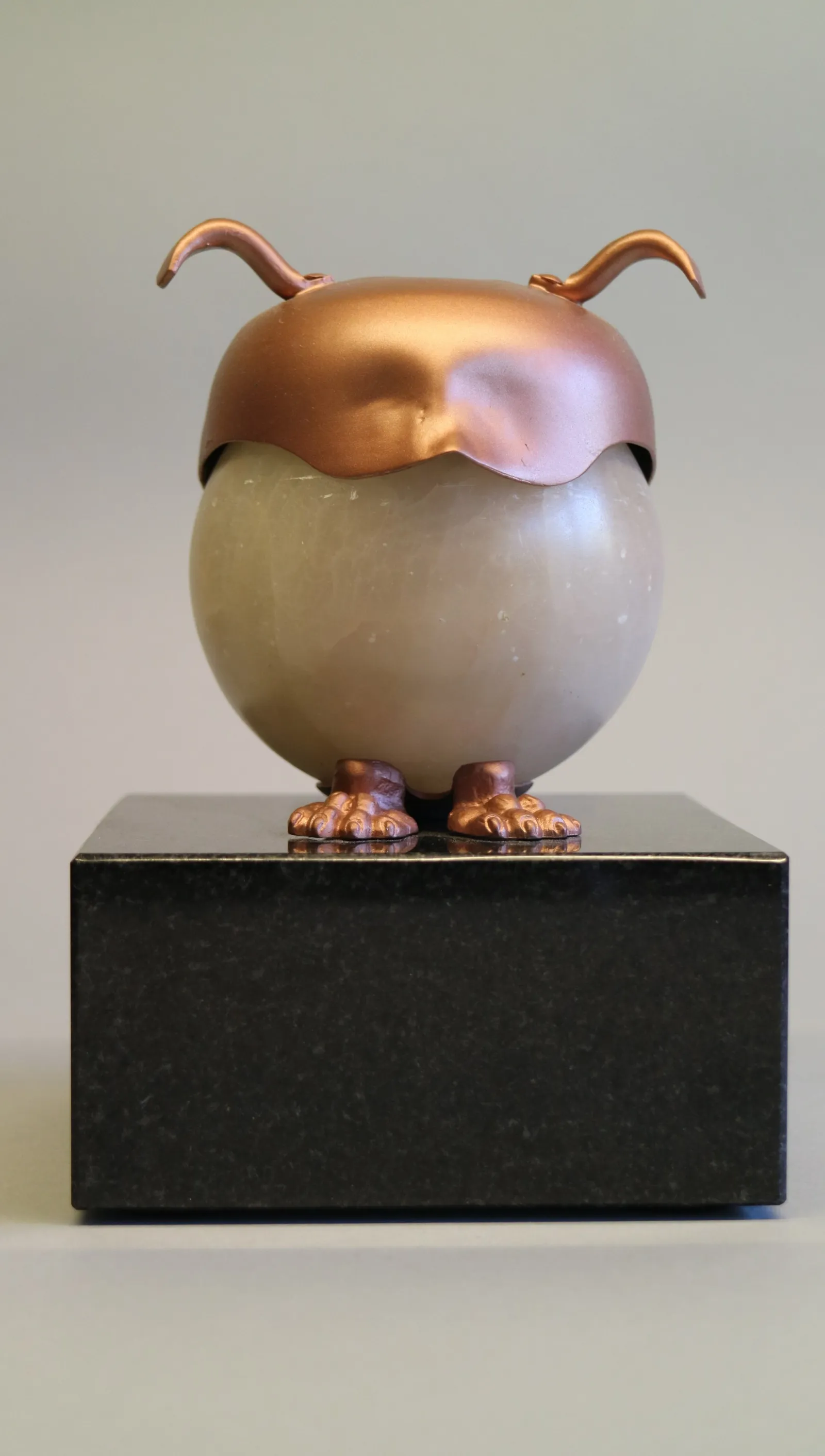 blind owl · 2018 · 15×20 cm