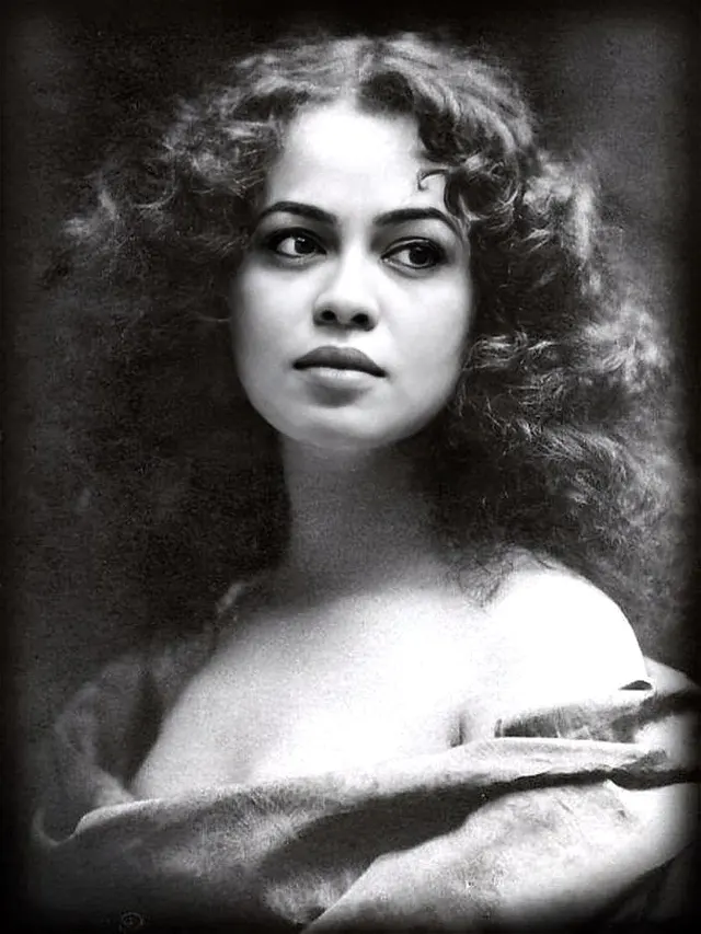 Her Timeless Beauty