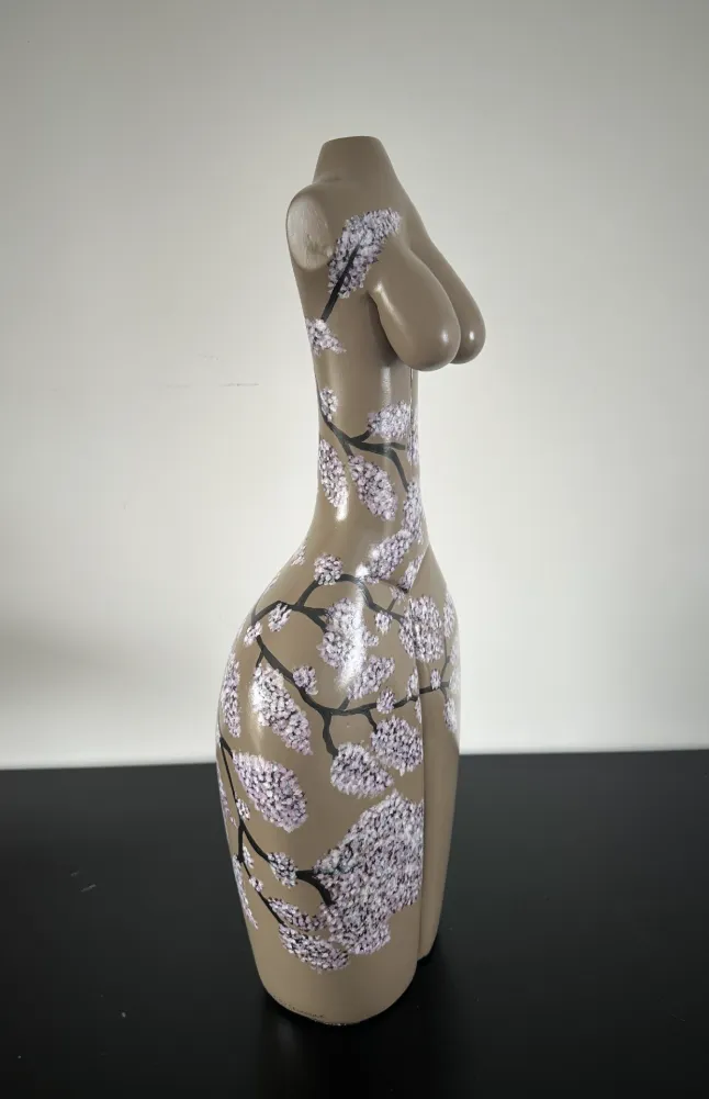 Blossom Body · 2023 · 23.5×55 cm