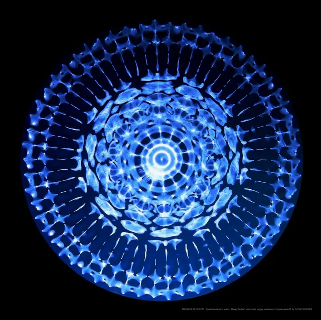 Sound resonantie in water - Danny Becher's stem