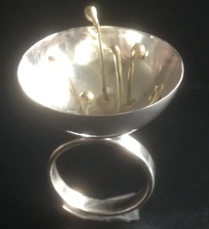ring in zilver en goud · 2022 · 4×4 cm