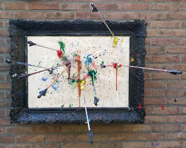 Crazy world, crazy art!